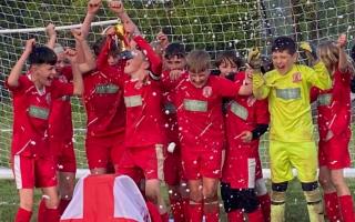 Unbeatable Exmouth United U11s crowned league champions