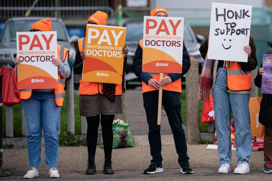 Junior doctor strike in England: Can I go to my appointment?
