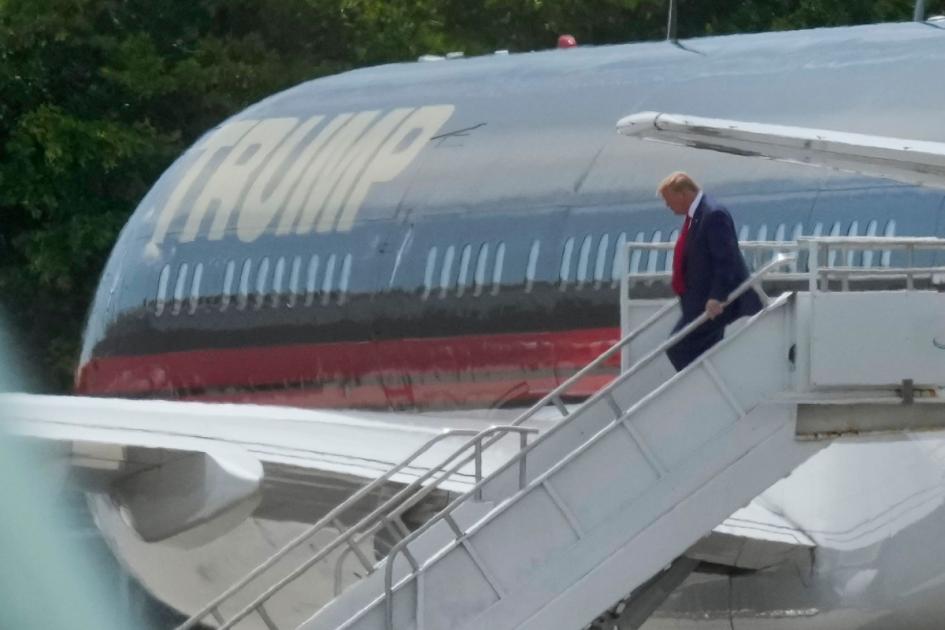 Donald Trump arrives in Florida as history-making court appearance approaches