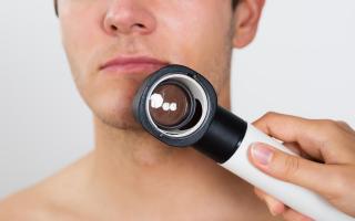 In the UK, around 147,000 new cases of non-melanoma skin cancer are diagnosed each year, reports the NHS.